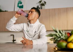 Imagine: Cum vrea Herbalife, compania care îl hidratează pe Cristiano Ronaldo, să-și...