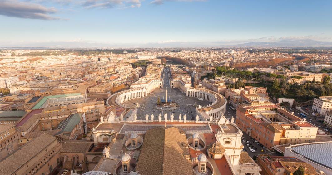 Imagine pentru articolul: Autoritățile din Vatican și-au anunțat angajații că riscă să-și piardă locul de muncă
