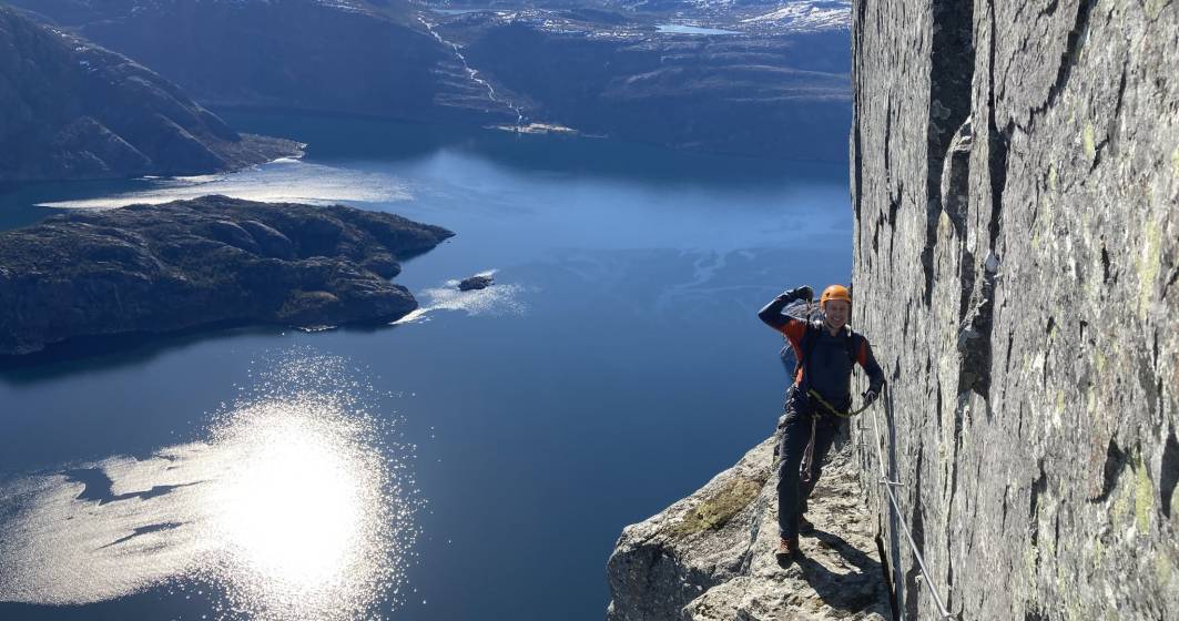 Imagine pentru articolul: Traseu via ferrata pe cea mai înaltă faleză din Europa, în Norvegia. Priveliștea este uluitoare