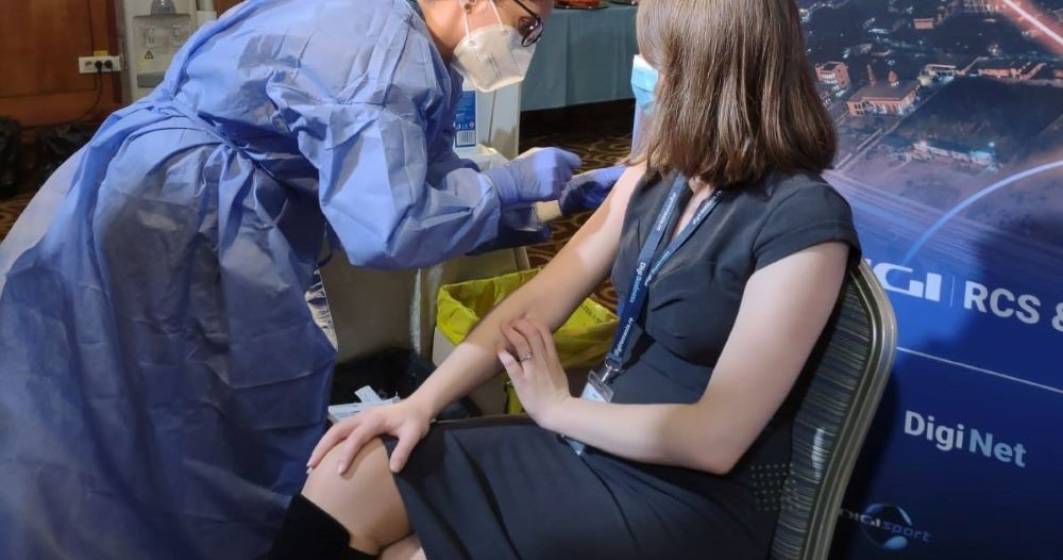 Imagine pentru articolul: Grupul Digi a organizat un centru mobil de vaccinare:câte persoane s-au imunizat până în prezent