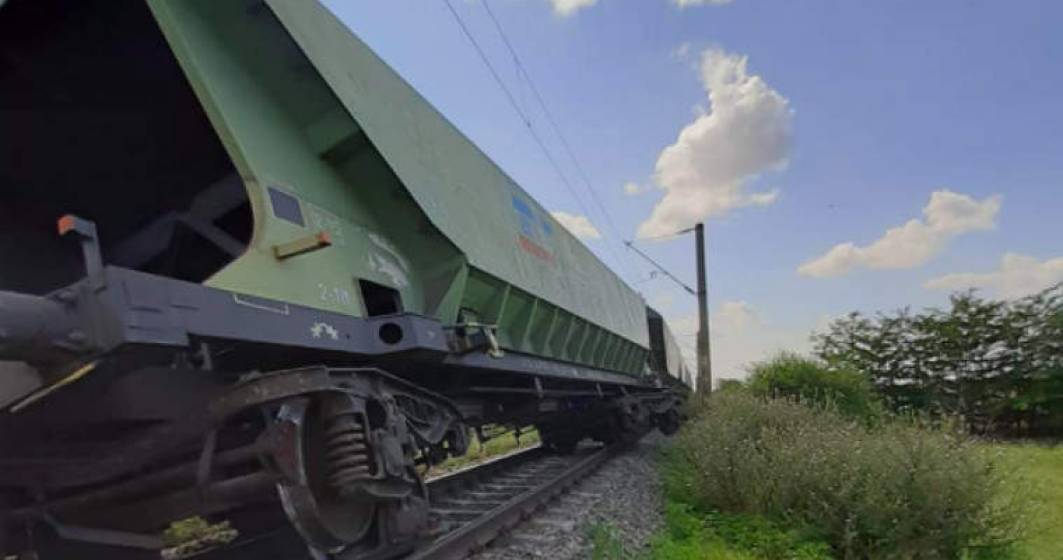 Imagine pentru articolul: 20 de trenuri sunt afectate de blocajul generat de deraierea unor vagoane de tren la Fetești