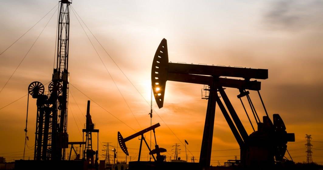 Imagine pentru articolul: Cotația barilului de petrol a coborât sub 70 de dolari pentru prima dată după 2021