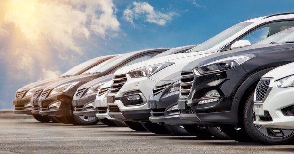 Imagine pentru articolul: Studiu: Anual, românii cumpără peste 70.000 de mașini rulate cu kilometrajul...