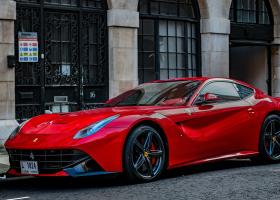 Imagine: Ferrari va introduce plata cu criptomonede pentru bolizii pe care îi produce