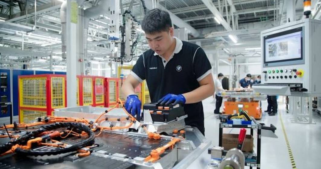Imagine pentru articolul: BMW dublează capacitatea de producţie a bateriilor pentru mașini electrice în China