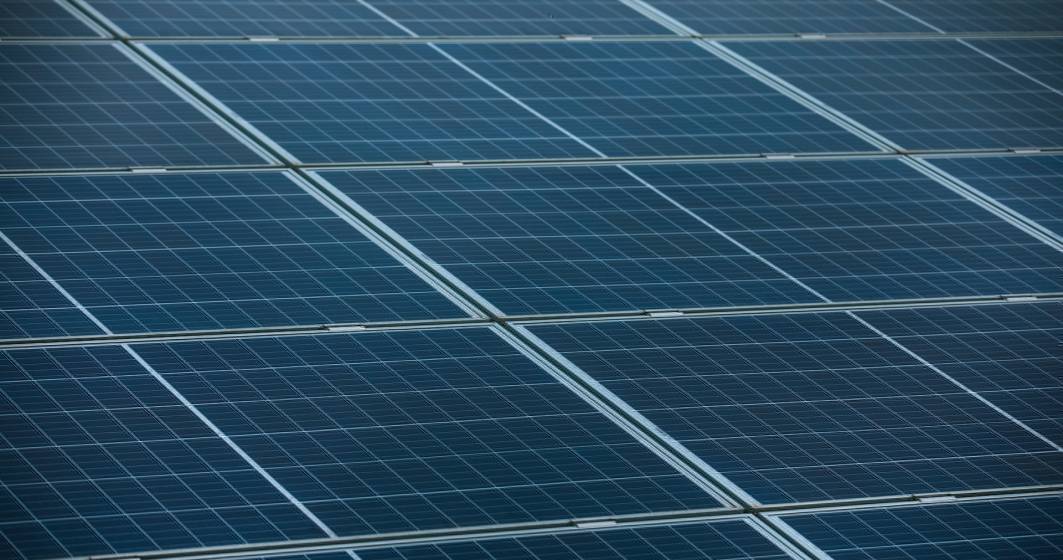 Imagine pentru articolul: Simtel achiziționează o companie care dezvoltă un parc fotovoltaic cu o putere instalată de 5,35 MWp DC