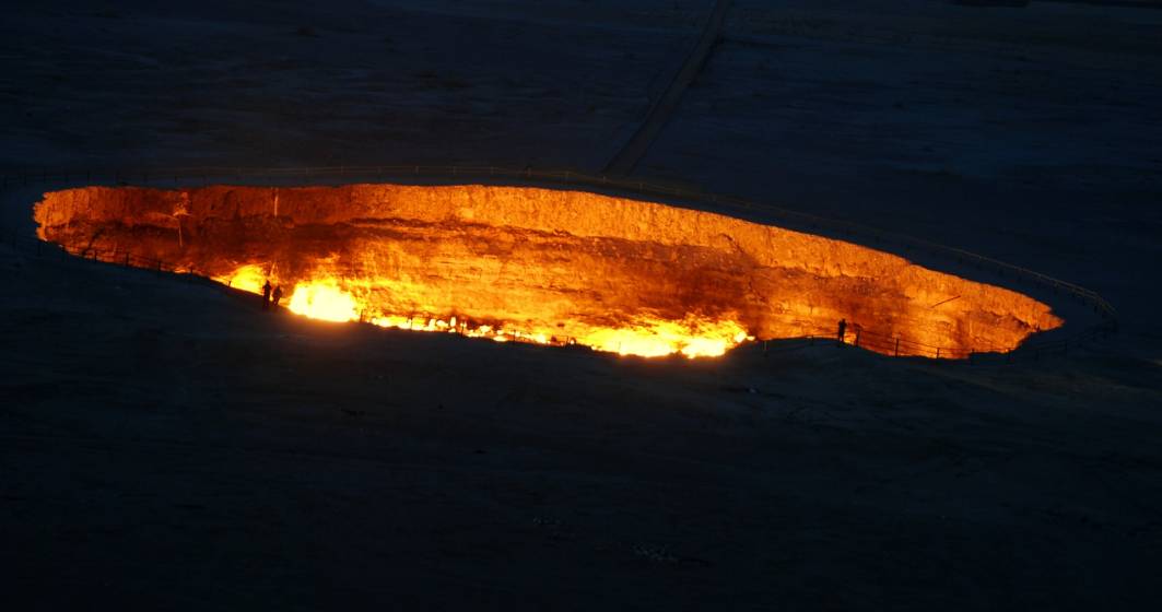 Imagine pentru articolul: De ce vrea Turkmenistanul să închidă „Porţile Iadului”, un crater de gaz care arde de peste jumătate de secol