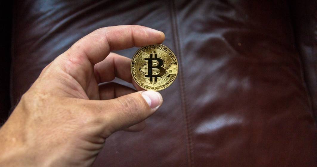 Imagine pentru articolul: Avertismente sumbre de la un expert: Bitcoin se va prăbuși și ar putea ajunge la 10.000 de dolari