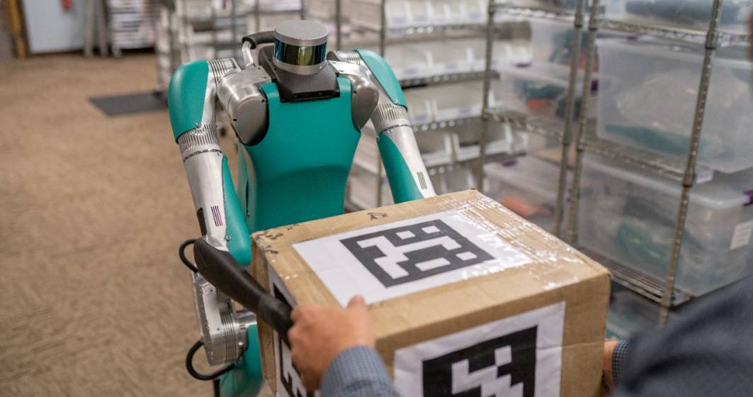 Imagine pentru articolul: Robotii curier vor inlocui angajatii pentru unele livrari. Ford este unul dintre clienti