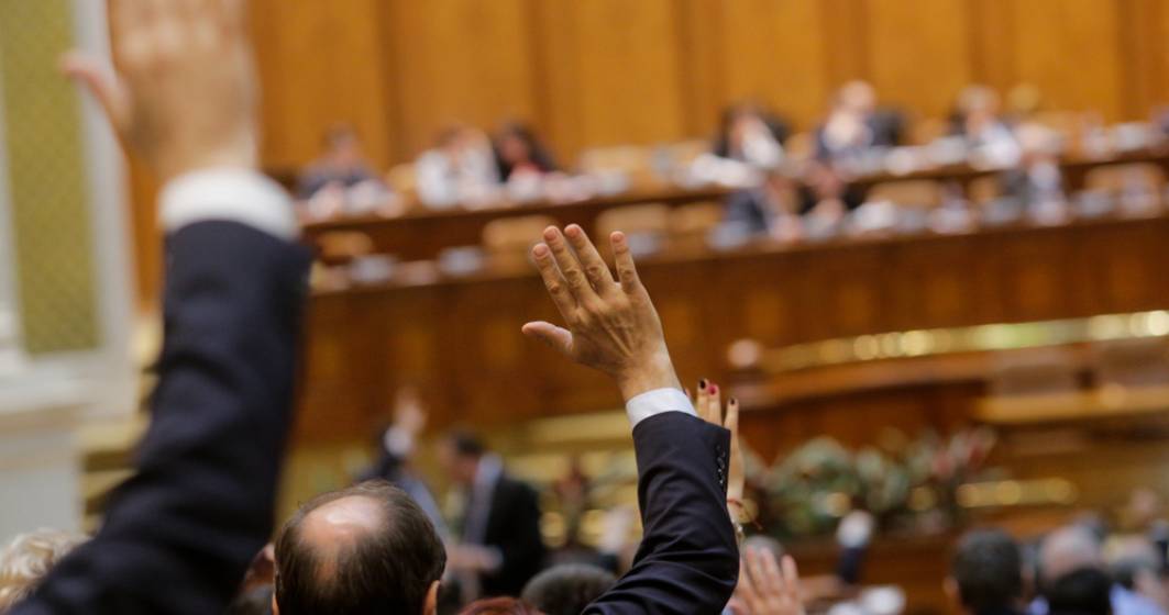 Imagine pentru articolul: Este oficial: Camera Deputaților dă votul final pentru pensiile speciale