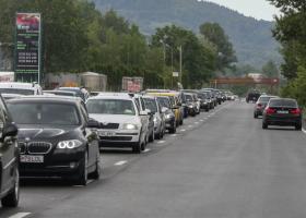 Imagine: Trafic intens la Nistoreşti, Comarnic, Buşteni şi Azuga şi pe DN 39 Constanţa...