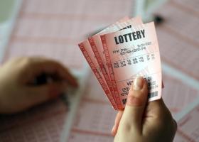 Imagine: Un american dă în judecată Loteria după ce a fost desemnat din greșeală...