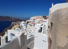 Imagine: Turiștii întorc spatele insulelor Santorini și Mykonos din cauza prețurilor...