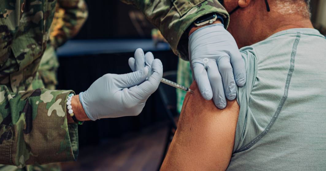 Imagine pentru articolul: Vaccinare forțată: Cetățeni amenințați că vor fi băgați în închisoare dacă nu își iau doza