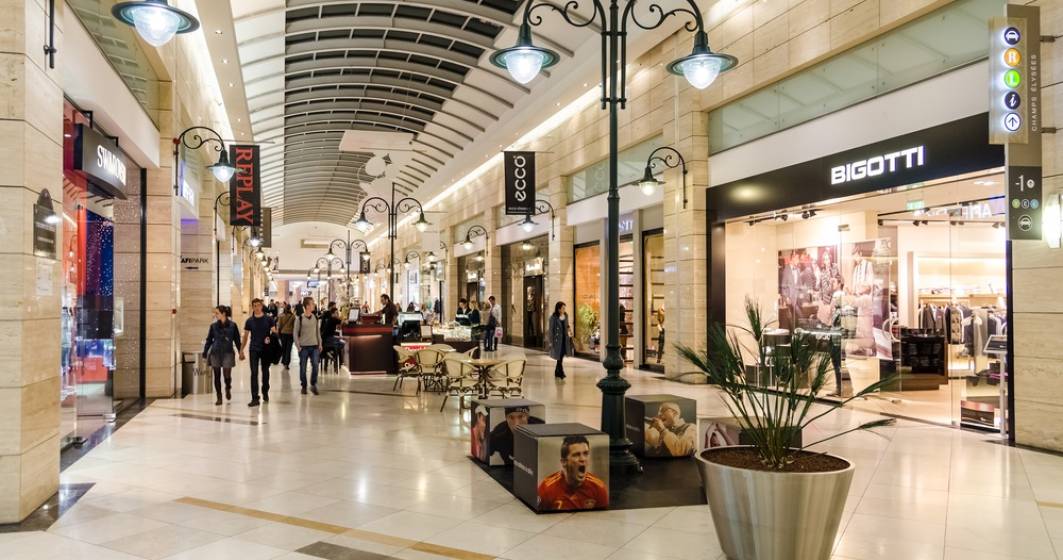 Imagine pentru articolul: În starea de alertă, mall-urile mici și terasele pot fi deschise