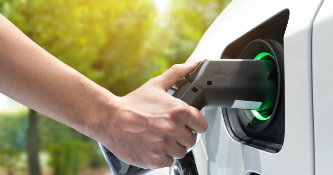 Imagine pentru articolul: Electrificarea mașinilor ar putea reduce la jumătate consumul mondial de petrol