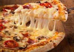 Imagine: EURO 2024: Pizza și berea, cele mai comandate produse în timpul meciurilor de...