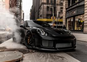 Imagine: Porsche vrea să cumpere o parte din producătorul de baterii Varta
