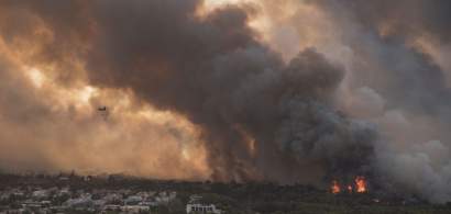 Coșmarul incendiilor de lângă Atena intră într-un nou an. Pompierii fac tot...