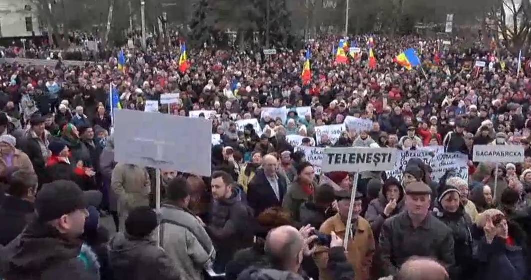 Imagine pentru articolul: Miting la Chişinău: Participanţii au cerut demisia guvernului şi achitarea facturilor pentru lunile de iarnă