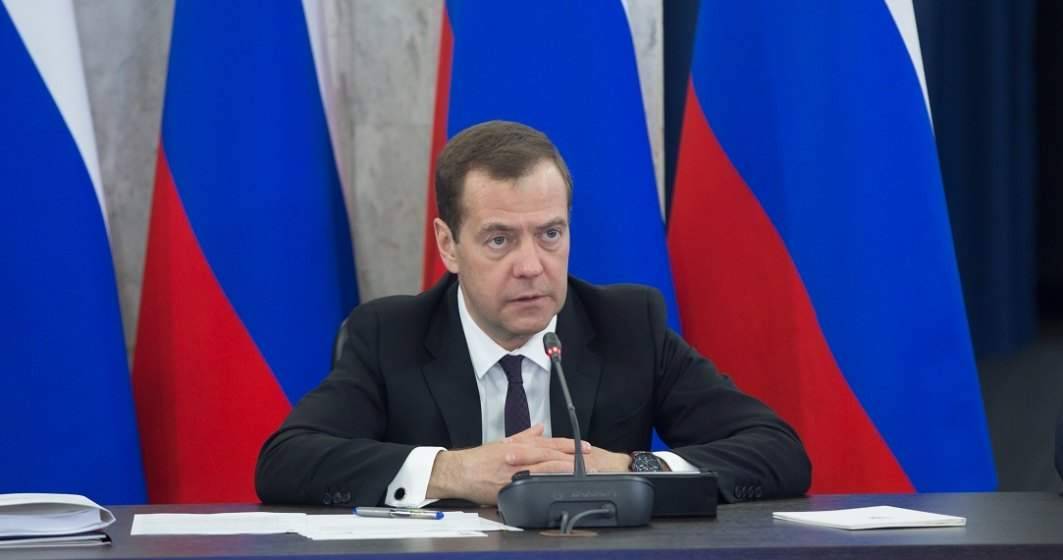 Imagine pentru articolul: Medvedev amenință: În istoria umanității, războaiele economice s-au transformat adesea în războaie adevărate