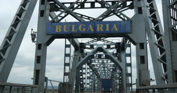 Imagine pentru articolul: Restricții rutiere pe Podul de la Giurgiu: Cât timp se va circula pe o bandă