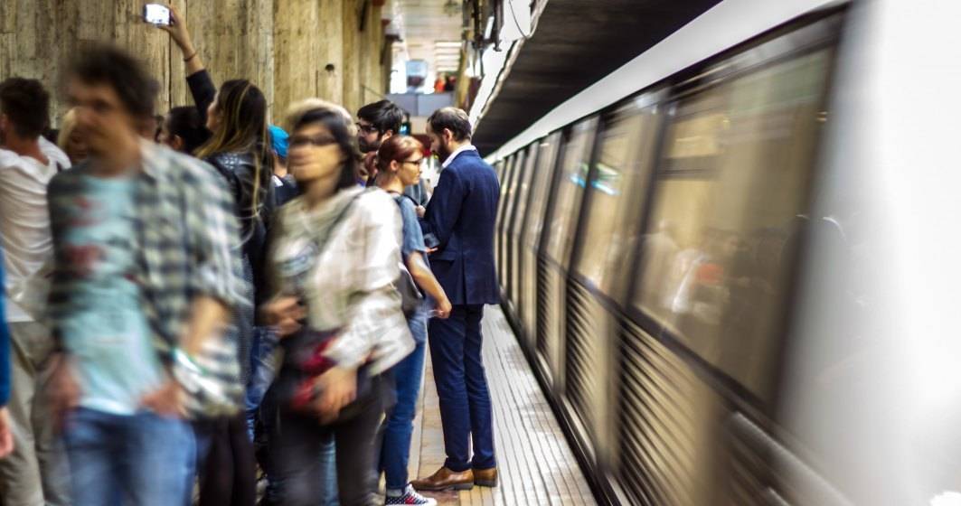 Imagine pentru articolul: Ghid de călătorie cu metroul: purtarea măştii este obligatorie iar locurile permise, marcate cu verde
