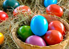Imagine: Avertizare OPC: Cele mai multe vopsele de ouă de Paști conțin o mulțime de...