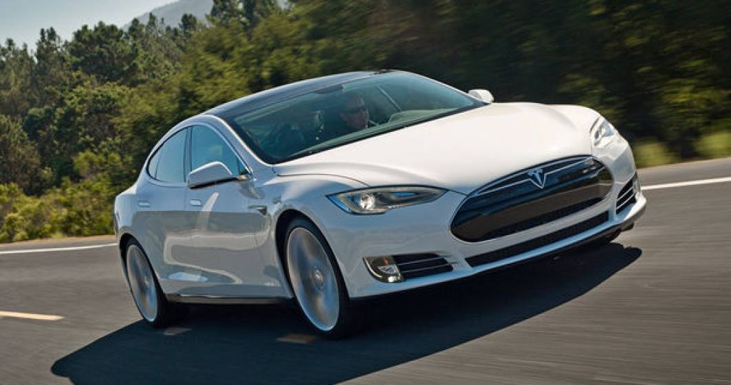 Imagine pentru articolul: Clientii si-au pierdut rabdarea: Tesla intarzie lansarea functiilor autonome pentru masinile sale electrice