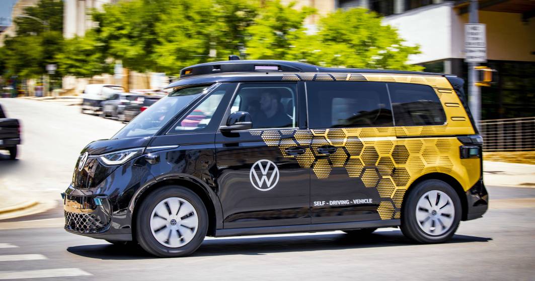 Imagine pentru articolul: Volkswagen va folosi un taxi autonom în Hamburg. Mașina are nevoie de rețeaua 4G