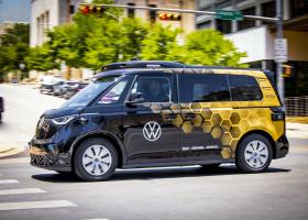 Imagine: Volkswagen va folosi un taxi autonom în Hamburg. Mașina are nevoie de rețeaua 4G