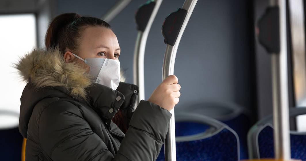 Imagine pentru articolul: STB le recomandă bucureștenilor să poarte în continuare masca în autobuz