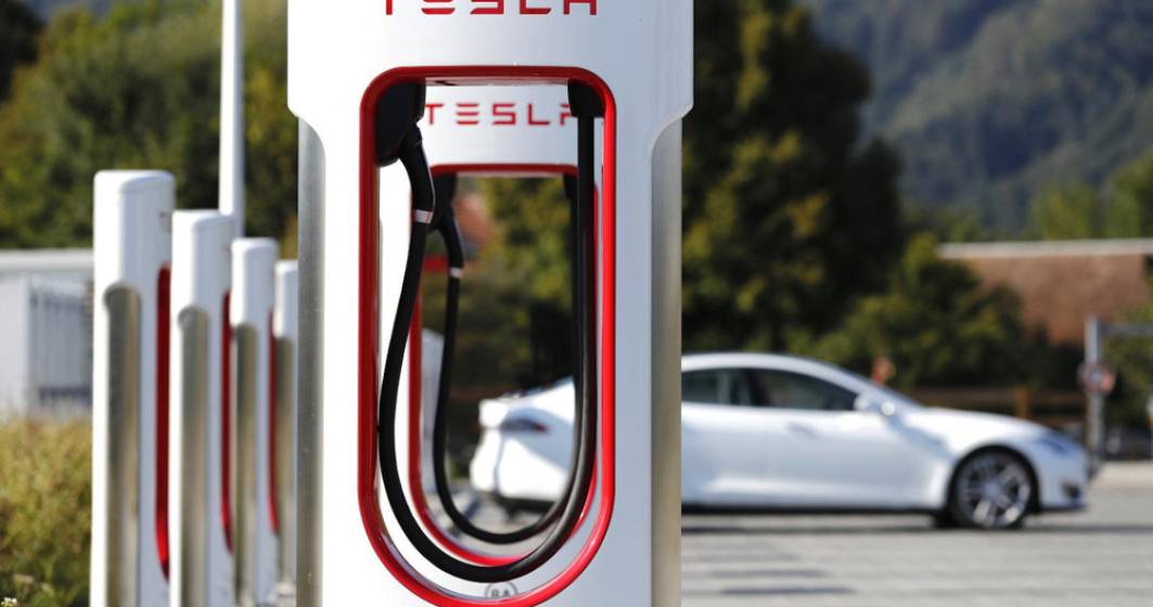 Imagine pentru articolul: Anul acesta, Tesla va instala stații de încărcare Supercharger în România