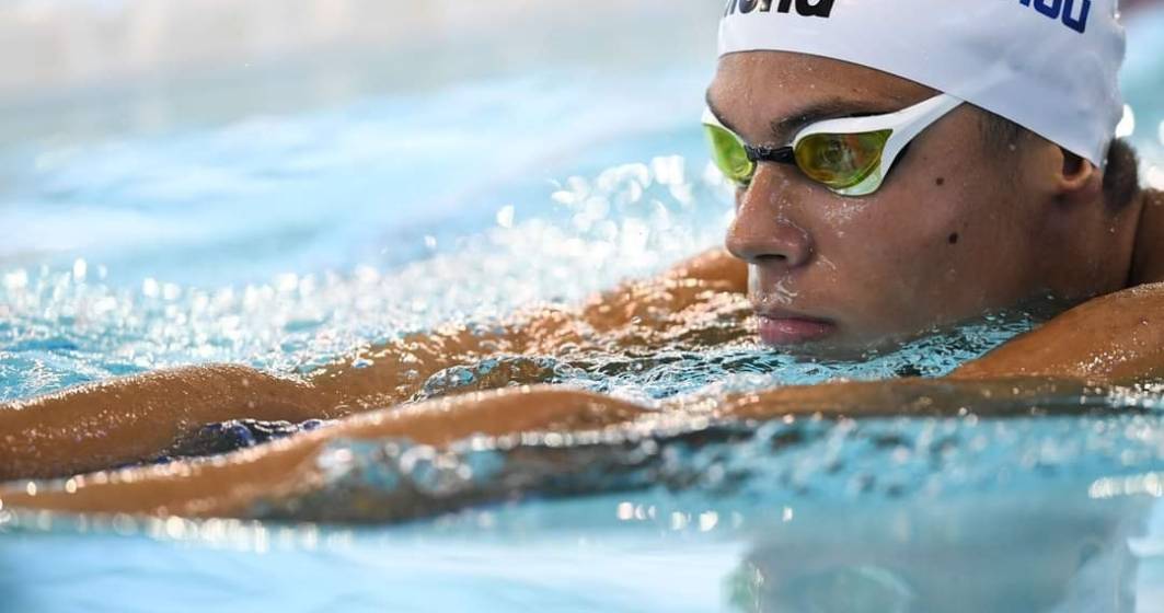 Imagine pentru articolul: David Popovici şi Robert Glinţă s-au calificat în semifinale la Jocurile Olimpice, la înot