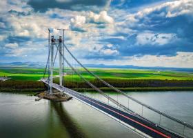 Imagine: Podul suspendat peste Dunăre de la Brăila va avea o durată de viață de 120 de...
