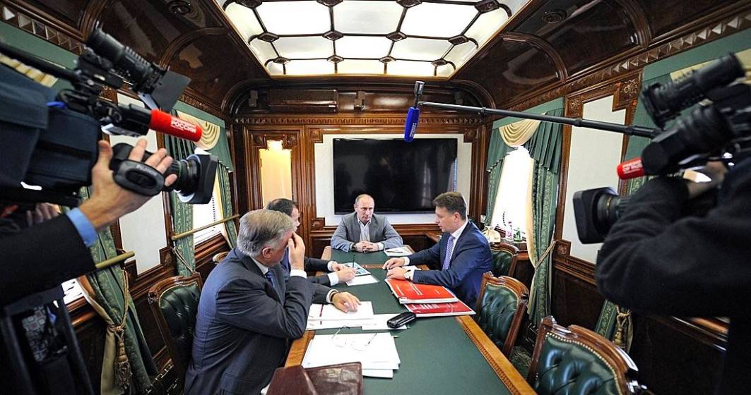 Imagine pentru articolul: Galerie FOTO  În interiorul trenului de lux al lui Putin, dotat cu o ”cameră anti-îmbătrânire”