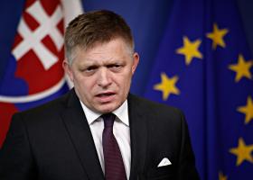 Imagine: Premierul Slovaciei, rănit în urma unui atac armat