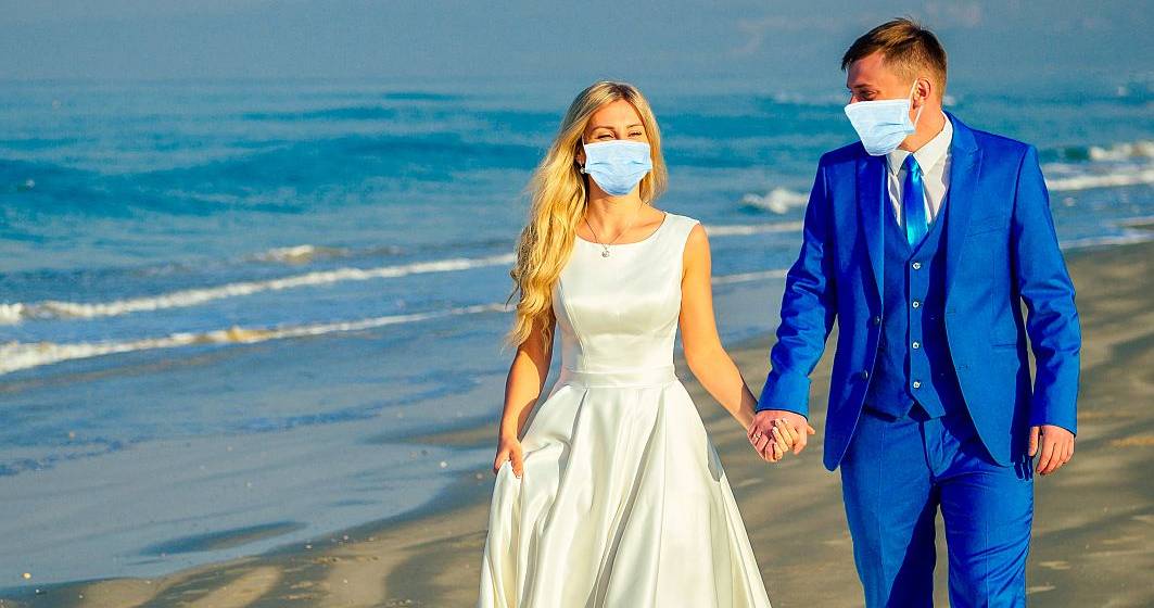 Imagine pentru articolul: Nuntă în pandemie: Cum este și cât costă să te căsătorești în acestă vară pe o plajă din Grecia