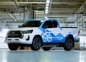 Imagine: Toyota a prezentat camioneta Hilux pe hidrogen. Proiectul a fost susținut de...
