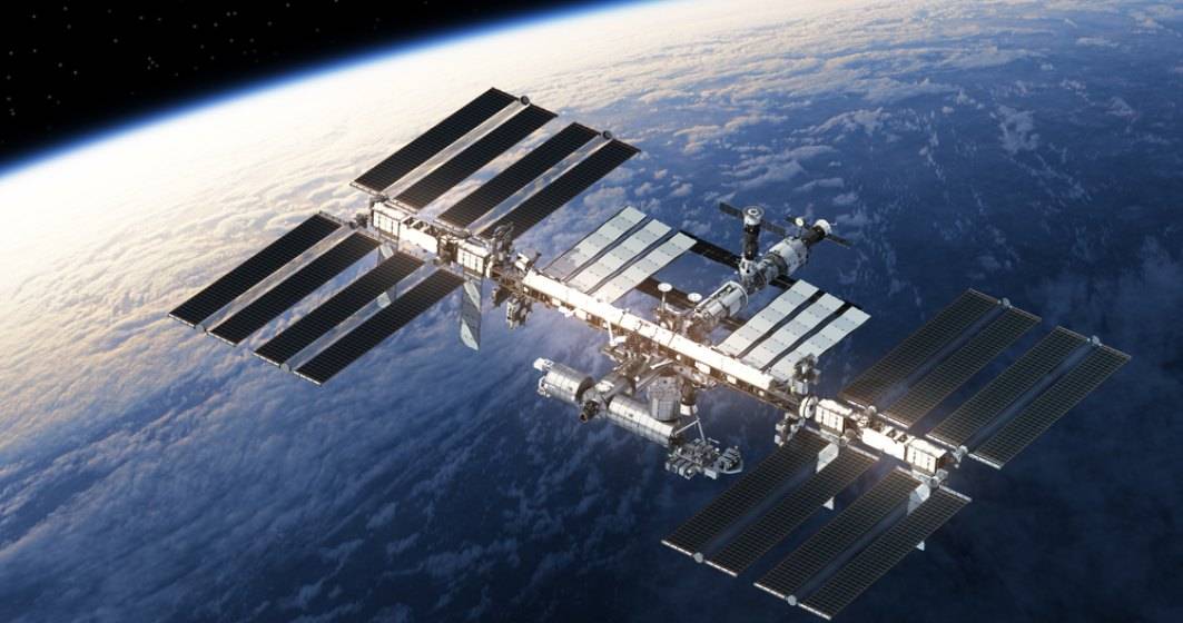 Imagine pentru articolul: Poluare cosmică: Stația Spațială Internațională, obligată să facă slalom printre gunoaie