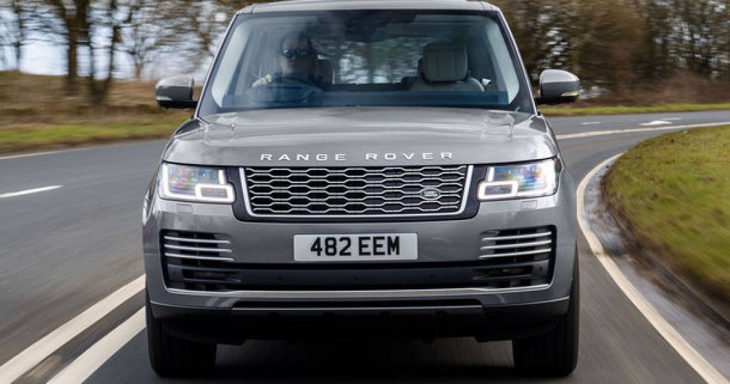 Imagine pentru articolul: Range Rover primeste versiunea P400: motor pe benzina de 3.0 litri, 400 CP si sistem mild-hybrid
