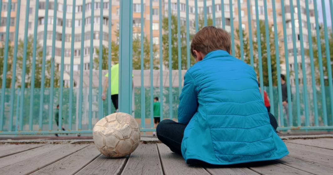 Imagine pentru articolul: Liga elvețiană de fotbal a interzis copiii de mingi