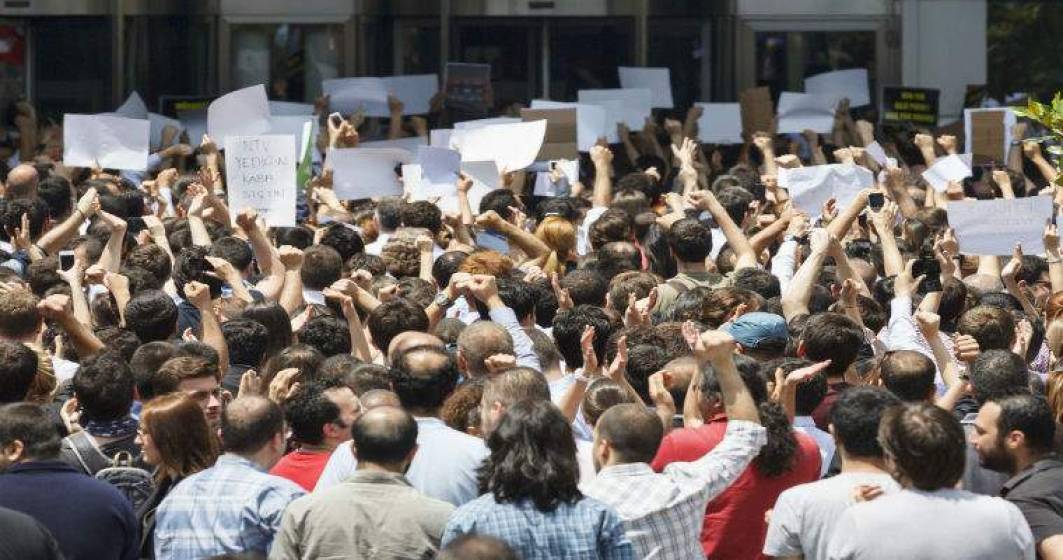 Imagine pentru articolul: Federatia Sanitas picheteaza Ministerul Sanatatii, in semn de protest fata de neinceperea negocierilor privind noul contract colectiv de munca