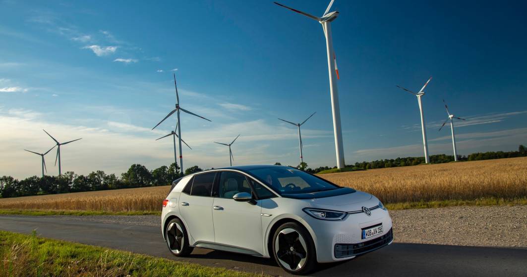 Imagine pentru articolul: Studiu: Europenii caută tot mai mult mașinile electrice. Creștere cu aproape 30% a vânzărilor în 2022