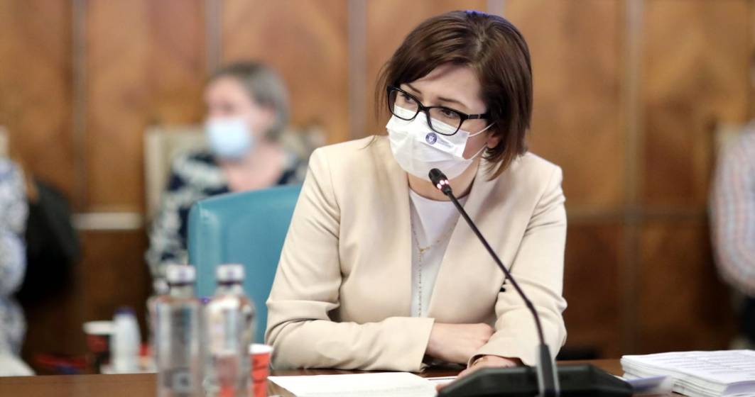 Imagine pentru articolul: Ioana Mihăilă: Cei care se vaccinează anti-COVID vor primi bonuri de masă