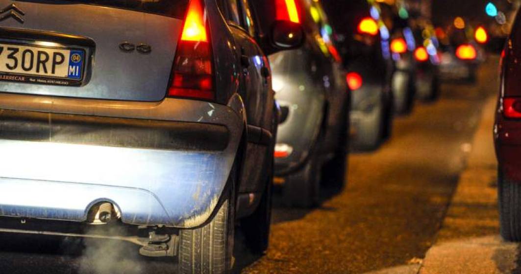 Imagine pentru articolul: Veste proasta pentru soferi: Primariile vor cere bani pentru stickere auto din toamna