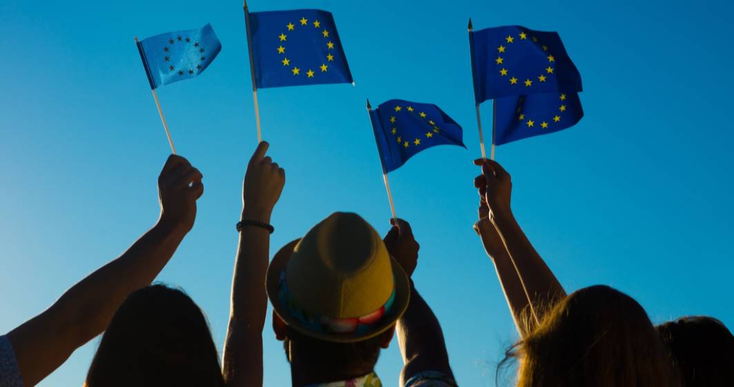 Imagine pentru articolul: Sondaj: Trei sferturi dintre tinerii români sunt optimiști legat de viitorul Uniunii Europene