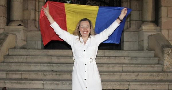 Imagine pentru articolul: Elena Lasconi vrea șefia USR-ului: Primarul reales din Câmpulung și-a depus...