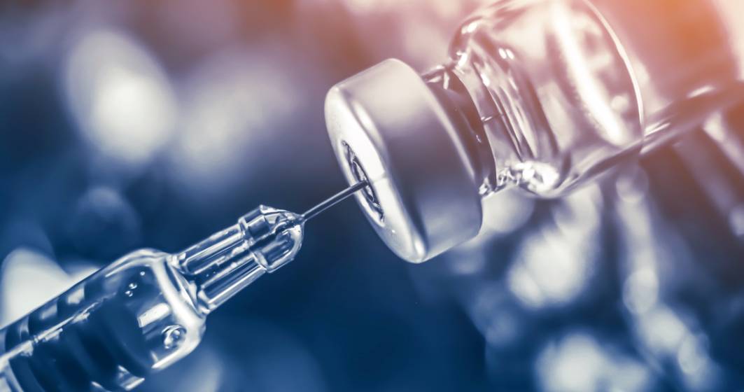 Imagine pentru articolul: OMS confirmă: Beneficiile vaccinului AstraZeneca depășeșc riscurile