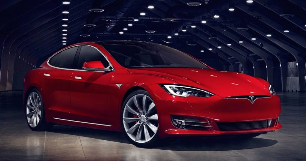 Imagine pentru articolul: Tesla renunță la showroom-uri pentru a reduce cheltuielile de marketing și vânzări